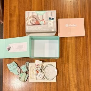 Used in box Owlet Smart Sock 2 Baby Monitor